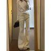 Calça jeans boca de sino off-white para mulheres, novo estilo primavera 2026, cintura alta, modelagem que afina, com caimento fluido, não justa, calça pantalona flare
