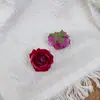 Flanela cabeça de flor rosa redonda flor artificial chapéu adorno de cabeça caixa de presente decoração Leque de PU corsage produção comércio exterior flor de seda atacado