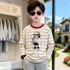 Camiseta de manga larga a rayas de algodón puro de moda para niños, nuevo estilo primavera y otoño, camiseta básica holgada para niños y niños mayores