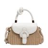 Bolso de Mujer Moderno, Sencillo, Fresco y Artístico 2024 Tendencia de Invierno Tejido Estilo Occidental de Hombro Cruzado Vacacional Bolso Cuadrado Pequeño