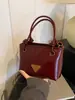 Bolso Retro Pequeño Transfronterizo para Mujer 2025 Invierno Nuevo Estilo Versátil Bolso de Hombro Cruzado Bolso de Mano Exquisito Bolso Cubo