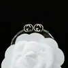 Brincos de alta qualidade para todas as ocasiões brincos da moda para homens e mulheres letras de strass pinos de prata s925 para todas as ocasiões liga de zinco