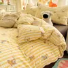 Juego de cuatro piezas de algodón puro tipo puff, grado A para maternidad e infancia, juego de sábana y funda de edredón frescas y sencillas estilo ins, juego de tres piezas de sábana bajera estilo dormitorio estudiantil
