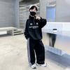 Roupa de Outono para Meninos 2025 Novo Conjunto Esportivo de Outono para Crianças Maiores, Streetwear Estiloso e na Moda para Meninos