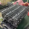 Ensamblaje y Procesamiento Post-Soldadura de Productos Electrónicos, Juguetes, Ventiladores, Audífonos, Relojes, Cigarrillos Electrónicos, Termómetros, Fábrica con una Fuerza Laboral de Miles Dentro de la Provincia