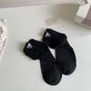 Meias Femininas Primavera e Verão Respiráveis Meias Curtas Boca Rasa Baixo Corte Laço Bordado Meias de Barco Antiderrapante Calcanhar com Grip Meias Curtas