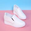 Sapatos Casuais Brancos para Mulheres, Novos Mocassins de Primavera 2026 com Aumento de Altura Oculto, Sapatos Slip-On Versáteis e Modernos