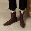 Botines cortos de moda estilo coreano 2026 para mujer, botines Chelsea de gamuza con punta fina y suela plana, botines ajustados adelgazantes estilo coreano