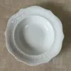 Uma Variedade de Pratos Fundos Alice em Relevo Estilo Francês, Pratos Fundos de Renda Simples Branco Puro, Pratos Estilo Ocidental, Pratos de Sobremesa, Louças Domésticas