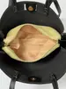 Bolso tote elegante de alta capacidad para mujer, nuevo modelo de verano 2026, bolso de hombro de color liso, bolso de mano moderno y chic