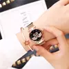 Red de moda tiembla con reloj de señoras perezosas correa magnética reloj magnético reloj estrella de moda al por mayor para mujer