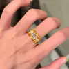 Anillo Retro Cepillado Arrugado para Mujer Diseño de Nicho de Lujo Ligero Anillo Ajustable de Circonita de Gama Alta Anillo Onda para Dedo Índice