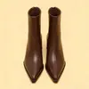 Botines individuales Tacón grueso Tacón medio Botines cortos delgados para mujer 2025 Otoño e Invierno Nuevo Cuero suave Punta afilada Botas de tacón alto Moda Botas nude