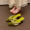Sapatos Fechados Estilo Fada Nova Coleção Primavera/Verão 2026, Salto Alto Francês Meio Aberto de Nicho, Modernos e Únicos para Mulheres