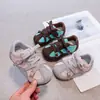 Coleção Outono 2026: Sapatos Estilosos para Exterior para Crianças Pequenas, Novo Design de Cabedal em Couro, Sapatos Tendência para Exterior para Meninas