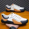 Novo modelo de mocassins, sapatos casuais, tênis masculinos, sapatos masculinos de qualidade premium, sapatos sem cadarço, sapatos casuais de couro, sapatos da moda