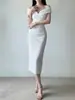 Vestido de noche negro de hombros descubiertos para mujer, de longitud media, vestido ajustado de sirena, adecuado para banquetes, ser anfitrióna y fiestas, vestido elegante