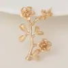 Accesorios de joyería materiales hechos a mano fábrica directa latón bañado en oro flores tridimensionales accesorios de broche DIY