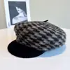 Gorra de Boina Octagonal a Rayas Geométricas Bloque de Color Otoño e Invierno para Mujer, Mezcla de Lana y Pelo de Conejo Angora Estilo Zg