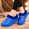 Zapatos de Algodón para Mujer para Invierno, Estilo Pareja Transfronterizo, Forrados de Felpa, Engrosados, Cálidos, Superficie de Cuero, Slip-On, Suela Gruesa, Patrón de Margarita, Botas Ligeras de Algodón