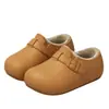 Pantuflas de algodón para mujer estilo retro, capa exterior impermeable para otoño e invierno, forro grueso de felpa para retención de calor, protección contra el frío, ligeras y cómodas
