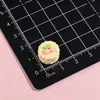 Mini Pastel de Cereza Juguetes de Comida Hecho a Mano DIY Accesorios de Pegamento de Crema Piezas Pequeñas de Resina Materiales para Joyería Venta al por Mayor Transfronterizo