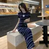 Vestido suéter de malha listrado estilo coreano elegante para senhora, outono inicial, estilo retrô de Hong Kong, vestido longo justo como camada interna