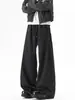 Estilo old money, calça casual plissada minimalista, com caimento fluido, perna reta para homens, design de outono, caimento relaxado, calça longa larga e solta