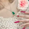 Série de Pingentes Elegantes Misturados e Combinados com Cabaças de Diamante Atrai-Fortuna e Cheias de Bênçãos da Camélia. Fornecedores de Acessórios para Joias DIY