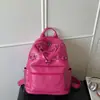 Mochila feminina para viagens casuais transfronteiriças 2026 verão nova moda grande capacidade estilosa alto valor de aparência mochila