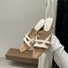 Sandálias de Cunha Quadradas Estilo Hong Kong de Temperamento de Alto Valor para Mulheres Verão Exterior Retrô Versátil Chinelos Sandálias da Moda