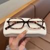 Gafas de caja pequeña color marrón frío ultraligeras para mujer miopía pueden coincidir con la altura del número de nerd sin maquillaje artefacto montura de ojo montura