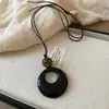 Colar Pingente Laço Minimalista Boêmio para Mulheres, Corrente de Clavícula Estilo Ins Exquisita e Simples, Acessório Versátil de Nicho