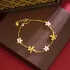 Nova Pulseira de Ouro de Areia Vietnamita, Estilo de Luxo Leve, Joia de Mão Esmaltada Flor de Pessegueiro para Mulheres, Versátil, Sensação de Alto Padrão, Cor Duradoura, Acessório que Não Desbota