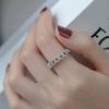 Personalidade da moda torção de diamante completo anel aberto nicho feminino estilo frio estilo japonês luz de luxo de alta qualidade sentido anel de dedo indicador