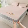 Conjunto de Três Peças de Matelassê de Seda Gelada Classe A 2026 Novo Modelo Verão Casa Ar Condicionado Mat Macio Tipo Lençol de Cama a