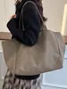 Bolsa Feminina Estilo Coreano Estampa de Leopardo Chique Fashionável Alto Valor Grande Capacidade Bolsa de Ombro para Estudante Bolsa Tote Nicho Preguiçoso
