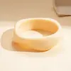 Pulsera Ancha Irregular Acrílica con Onda Difuminada Pulsera Simple Fresca de Moda Joyería de Mano de Nicho de Alta Gama para Mujeres