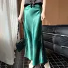 Falda satinada dorada estilo francés para mujer, primavera y otoño, de cintura alta, con abertura, empalme de encaje, brillante, adelgazante, línea A, falda de longitud media