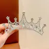 Tocado de Corona de Alta Gama para Niñas, Regalo de Cumpleaños del 1 de Junio, Accesorio para el Cabello de Corona para Niñas, Pasador de Pelo con Perlas y Pedrería
