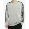 Sudadera de otoño con cuello redondo y tres rayas, camiseta de manga larga versátil y moderna de estilo coreano para hombre, elegante capa base estilo Hong Kong