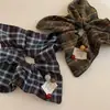 Bufanda Cuadrada de Lana a Cuadros Estilo Británico, Lazo para el Cabello Scrunchie para Mujer, Cuerda para el Cabello Banda para el Cabello Cuadrada Lado Cola de Caballo Baja