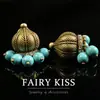 Colgante de Cristal Viejo Estilo Retro Medieval Broche de Industria Pesada Pendientes de Corona Dorada para Mujer Pendientes de Aleación Atmosférica conjunto