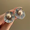 Luz de Luna y Poesía ~ Pendientes Retro de Lujo Completamente de Diamante para Mujer, Pendientes de Perla, Diseño de Nicho, Pendientes de Caracola Estilo Caliente Tendencia