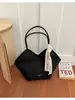 Bolso de hombro retro con estampado de piedra estilo lujo transfronterizo, nuevo modelo para mujer, gran capacidad, bolso tote retro casual, adecuado para ir al trabajo y uso diario
