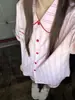 Pijama de oveja roja a rayas de estilo simple para mujer, verano, manga corta, pantalones cortos, cárdigan, conjunto de dos piezas, ropa de casa casual para mujer