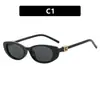 Nuevas Gafas de Moda Retro Europeas y Americanas de Marco Pequeño Ligeras sin Graduación con Diseño de Letra en la Varilla, Llamativas y de Alta Gama