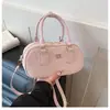 Bolso de Mano Cuadrado Pequeño Clásico de Moda 2025 Nuevo Bolso de Hombro de Moda para el Trabajo y los Viajes Diarios, Bolso Cruzado de Diseño de Nicho para Mujeres Jóvenes