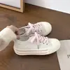 Zapatos de lona transpirables finos Belle para mujer, otoño 2026 nuevos zapatos casuales versátiles de moda bordados blancos 8009