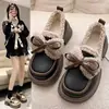 Zapatos de cuero para mujer estilo japonés que aumentan la altura, nueva colección de invierno 2026, con forro de felpa, detalle de lazo, suela de plataforma, estilo Mary Jane francés, zapatos de algodón